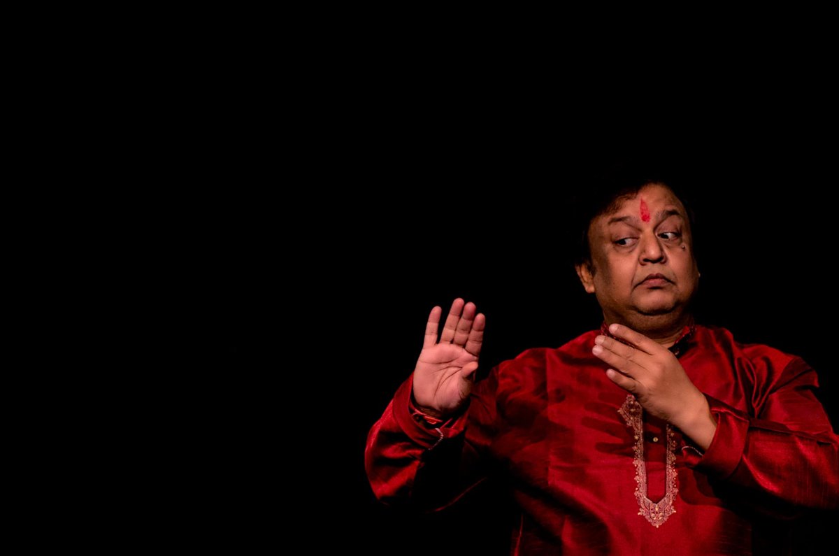 CENTRE MANDAPA -Dance and music from elsewhere.
