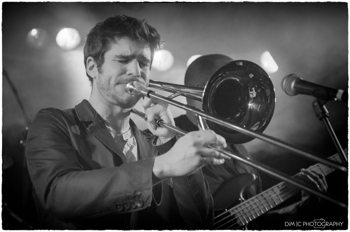 B&W – Music | Dance