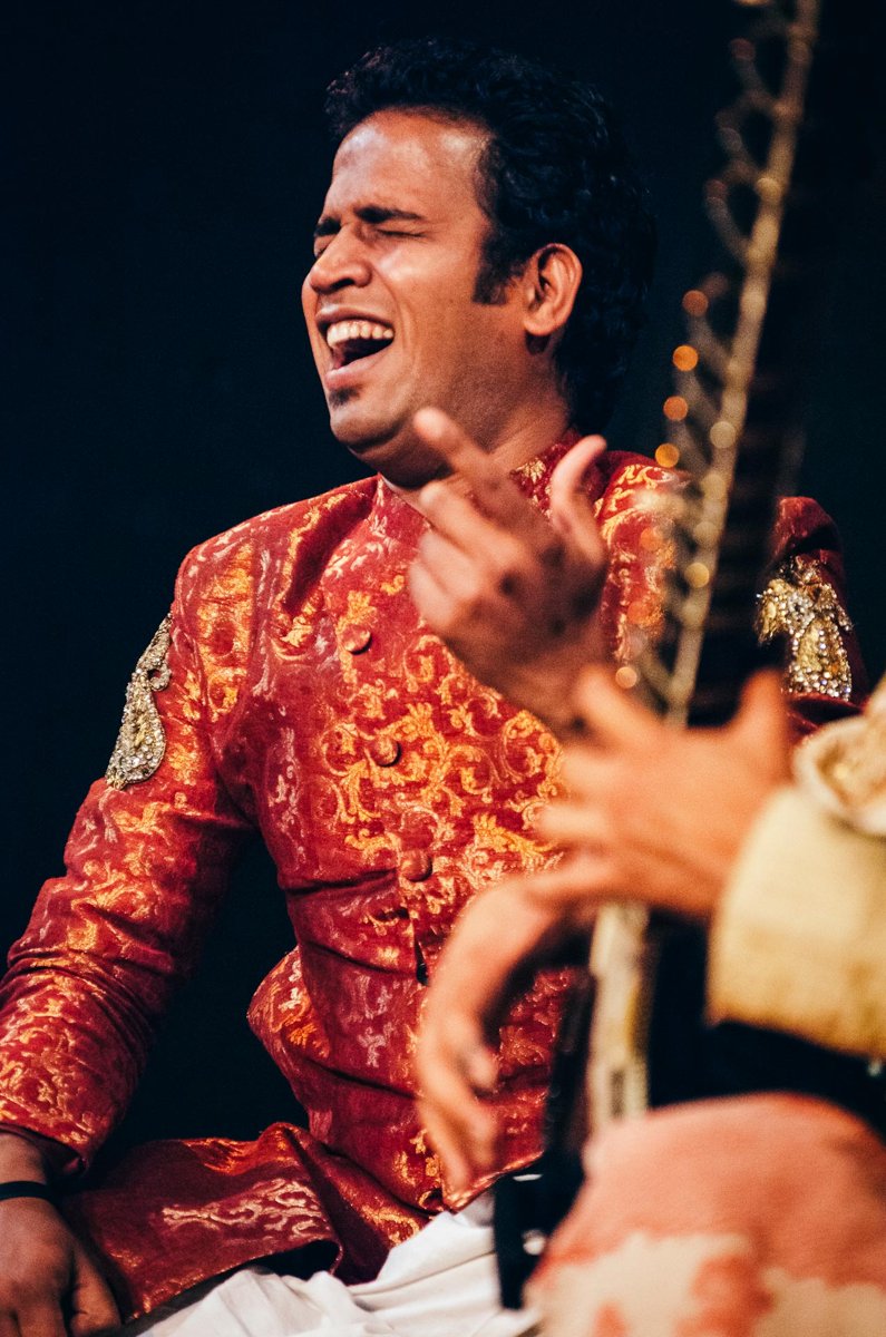 CENTRE MANDAPA -Dance and music from elsewhere.