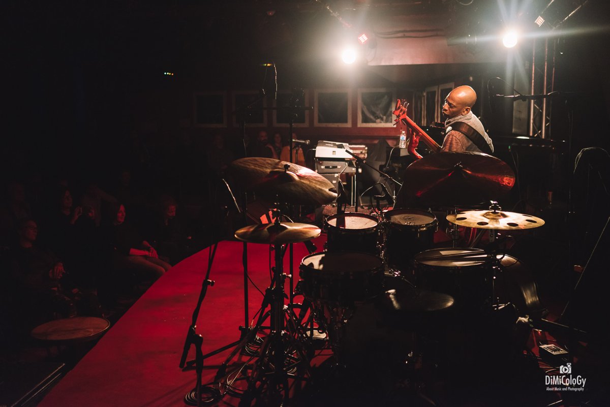 REGGIE WASHINGTON – New Vintage Live in Paris