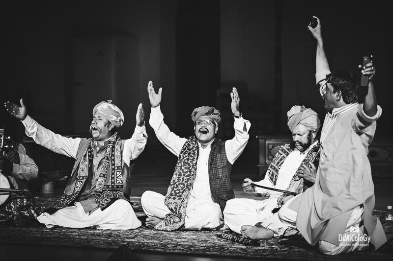 B&W – Music | Dance
