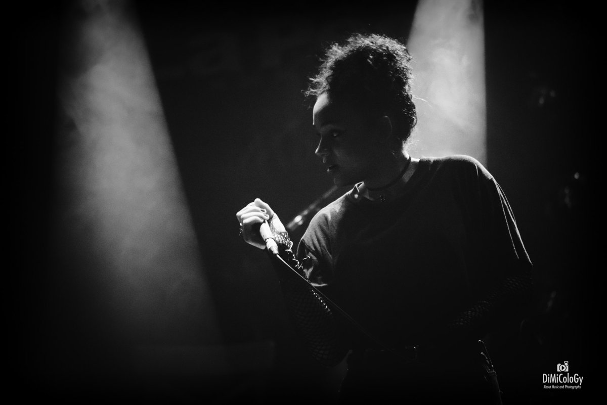 B&W – Music | Dance