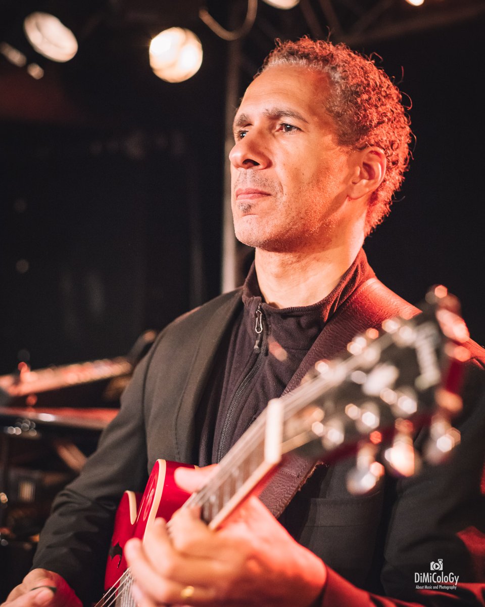 REGGIE WASHINGTON - New Vintage Live in Paris
