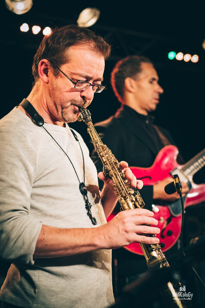 REGGIE WASHINGTON - New Vintage Live in Paris